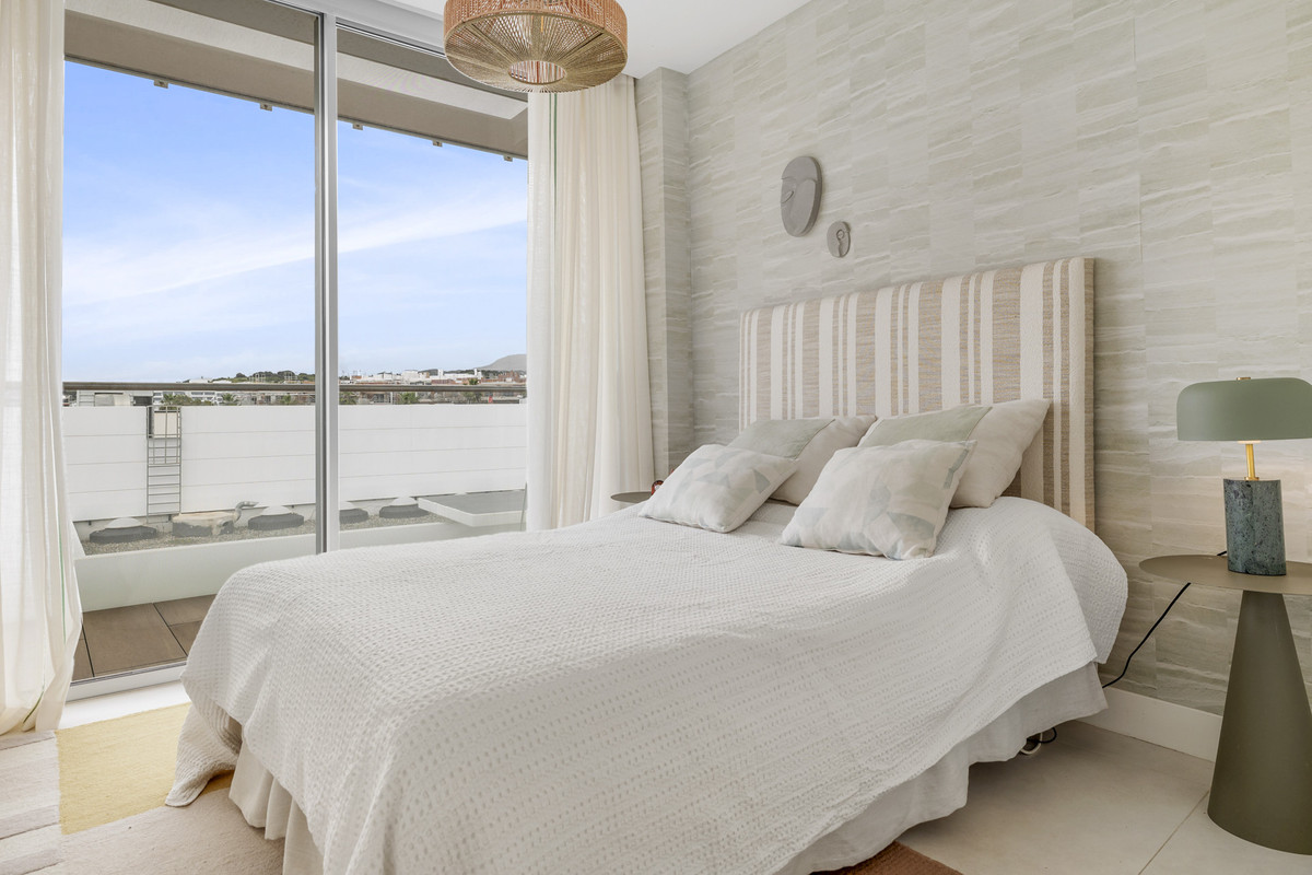 Appartement te koop in Estepona | 3 slaapkamers H5227999