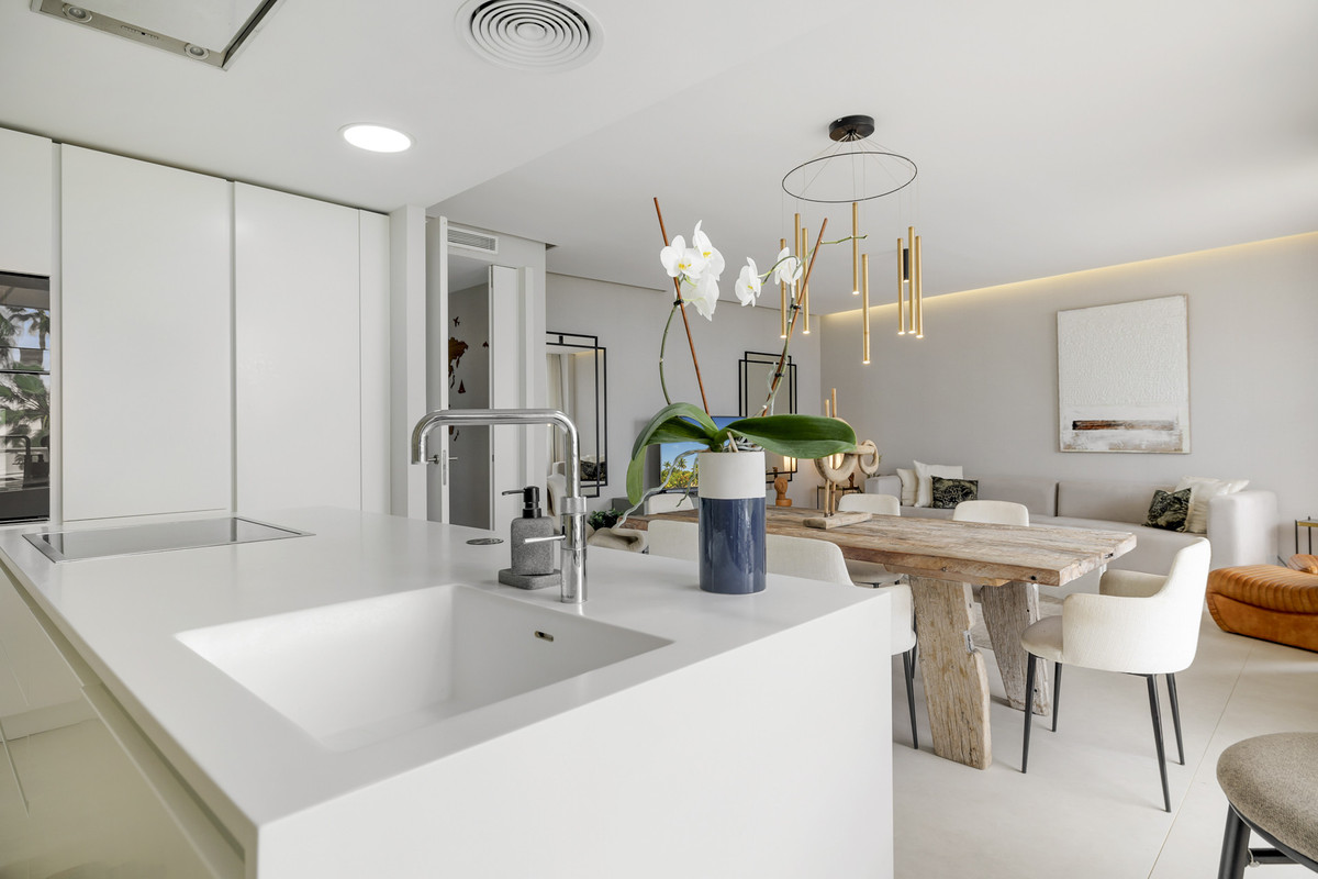 Appartement te koop in Estepona | 3 slaapkamers H5227999