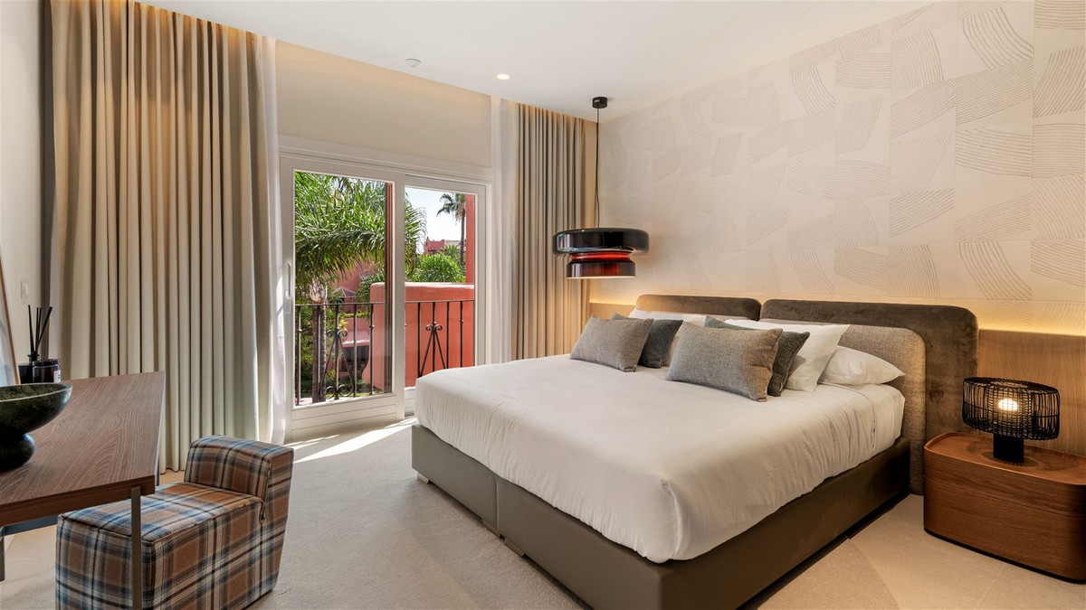 Appartement te koop in Estepona | 3 slaapkamers H5237518