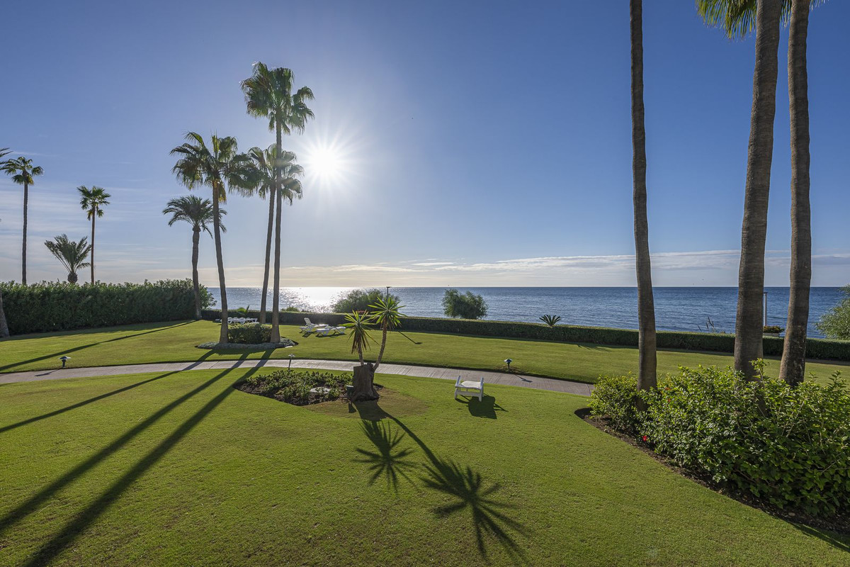 Appartement te koop in Estepona | 3 slaapkamers H5237518