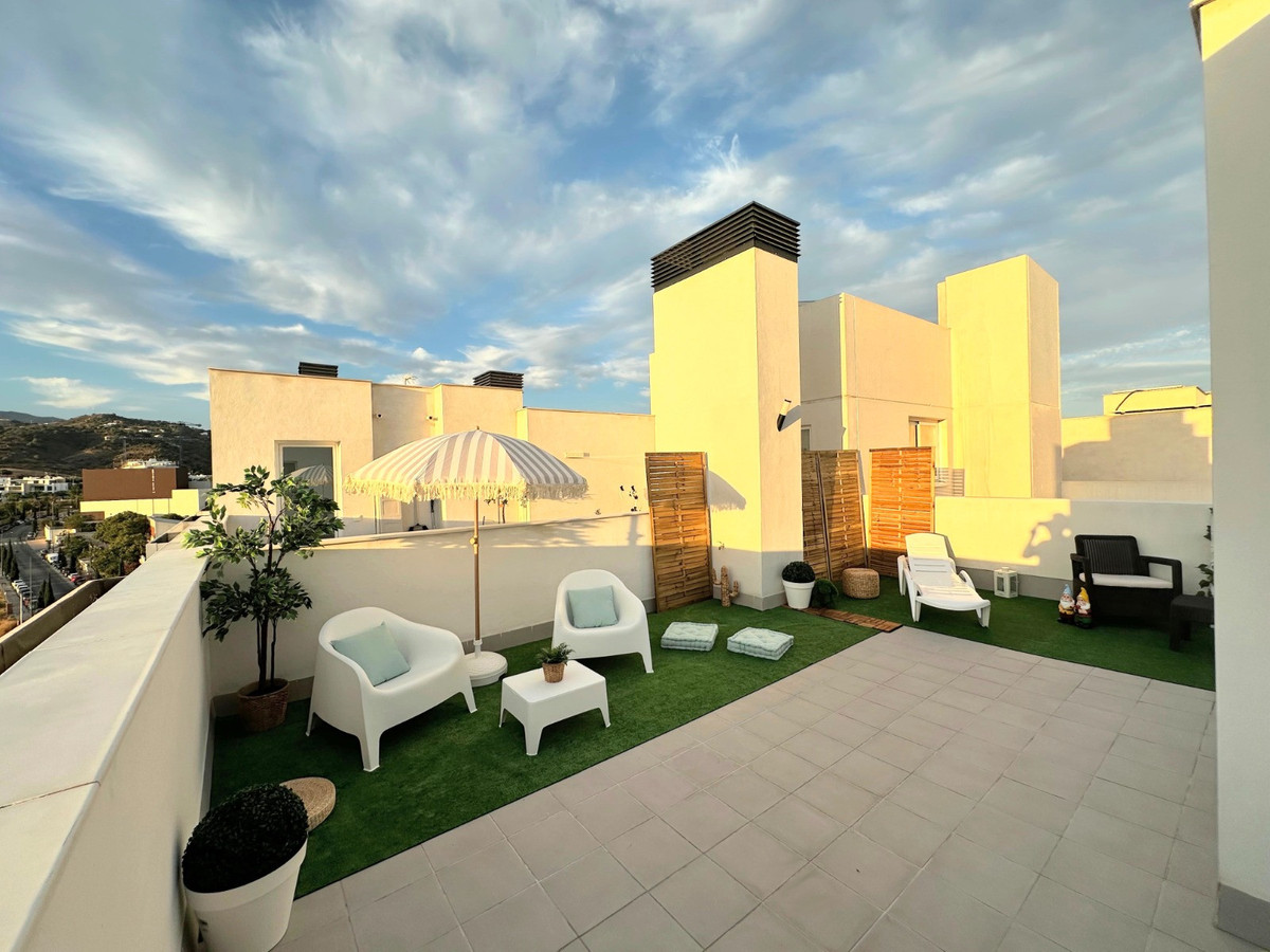 Penthouse te koop in Estepona | 3 slaapkamers H5242096