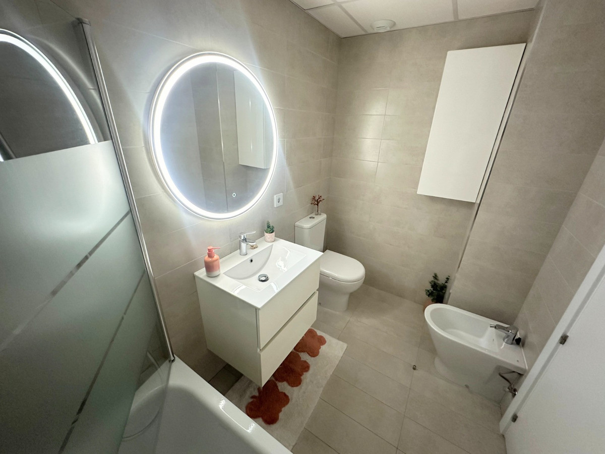 Penthouse te koop in Estepona | 3 slaapkamers H5242096