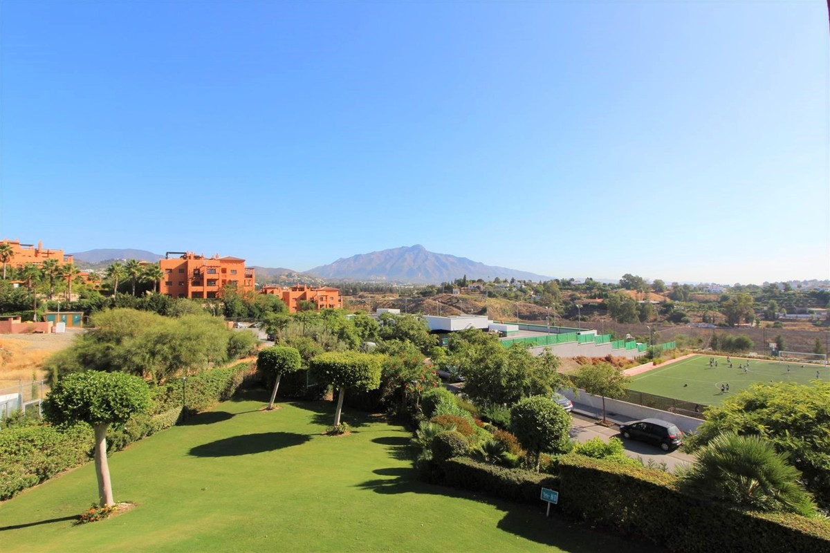 Appartement te koop in Estepona | 2 slaapkamers H5244364