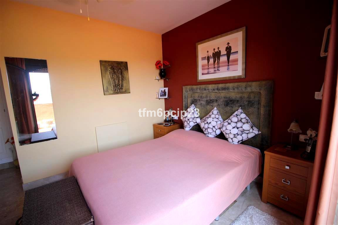 Appartement te koop in Estepona | 3 slaapkamers H5245606