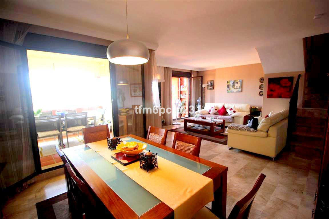 Appartement te koop in Estepona | 3 slaapkamers H5245606