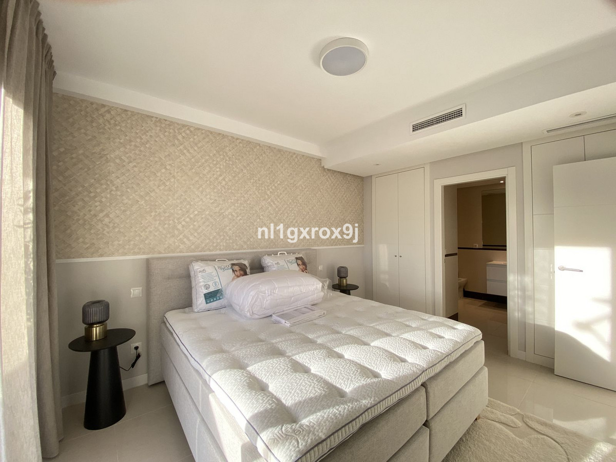 Appartement te koop in Estepona | 2 slaapkamers H5245687
