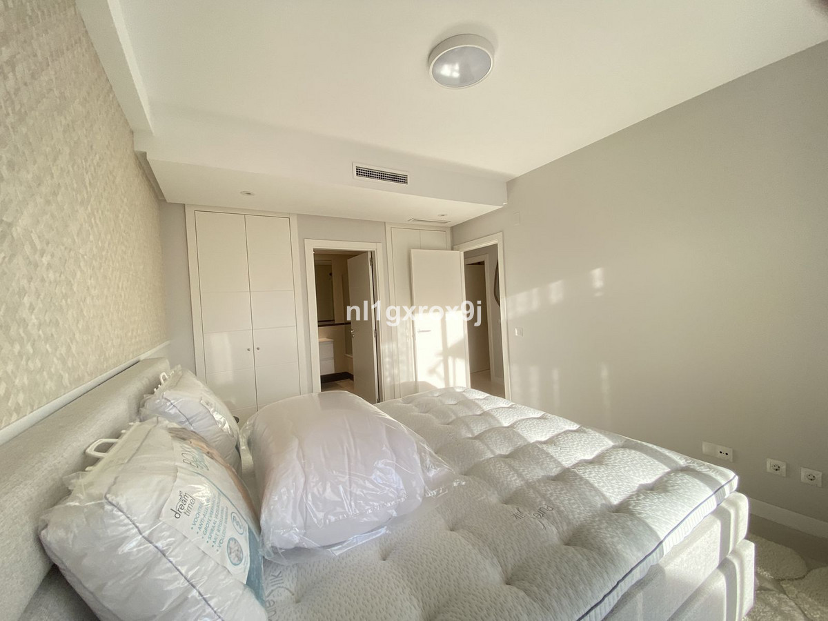 Appartement te koop in Estepona | 2 slaapkamers H5245687