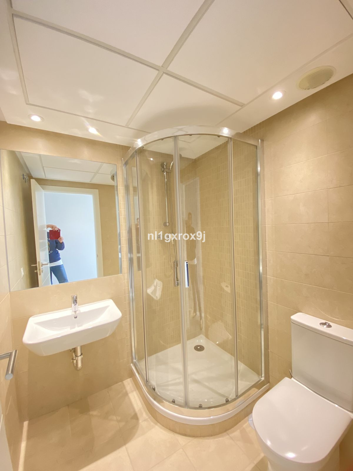 Appartement te koop in Estepona | 2 slaapkamers H5245687