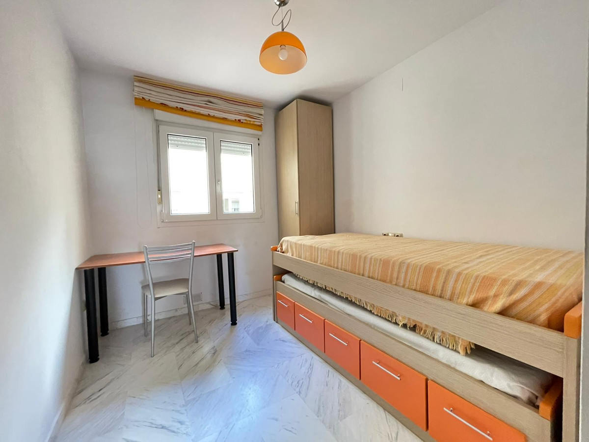 Appartement te koop in Estepona | 2 slaapkamers H5250973