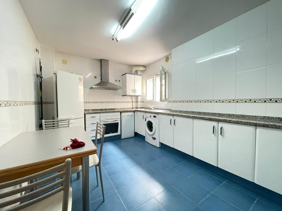 Appartement te koop in Estepona | 2 slaapkamers H5250973