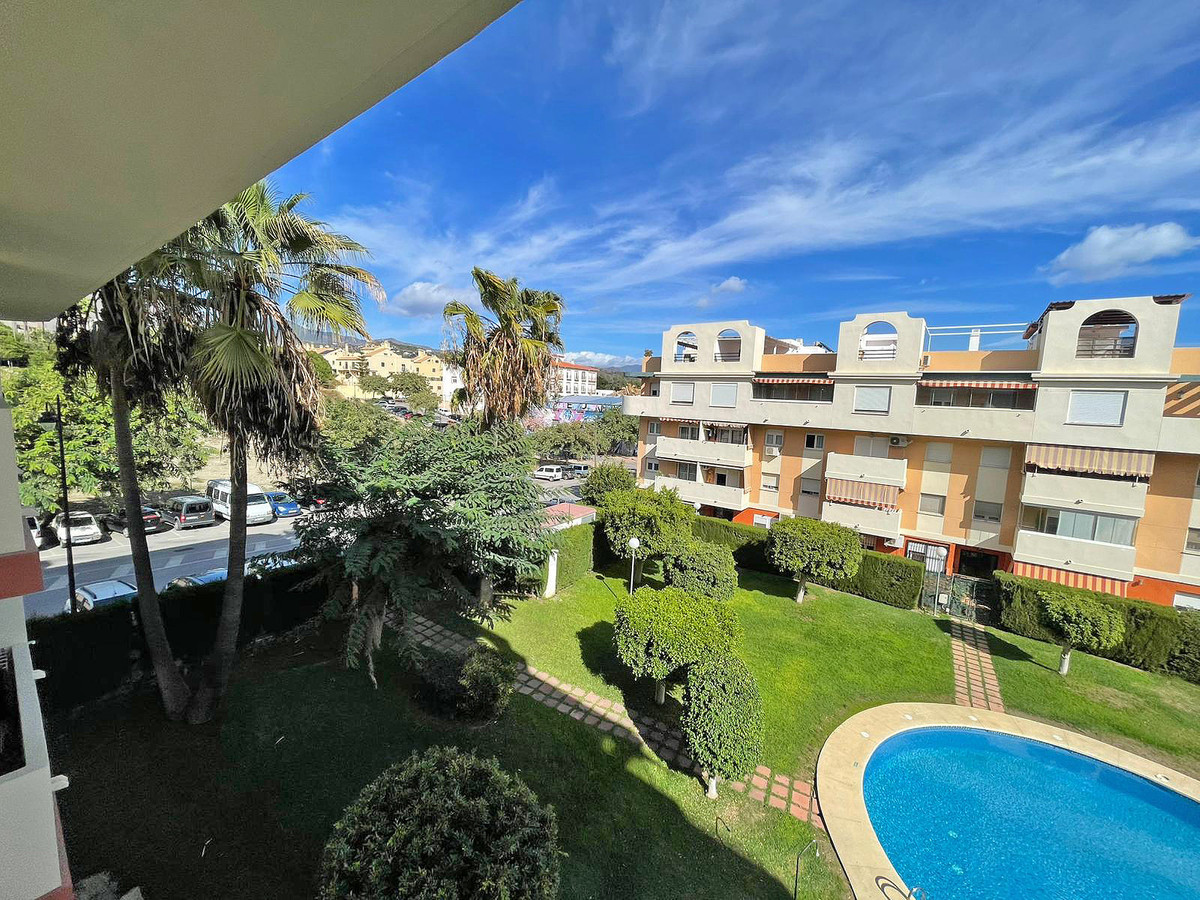 Appartement te koop in Estepona | 2 slaapkamers H5250973