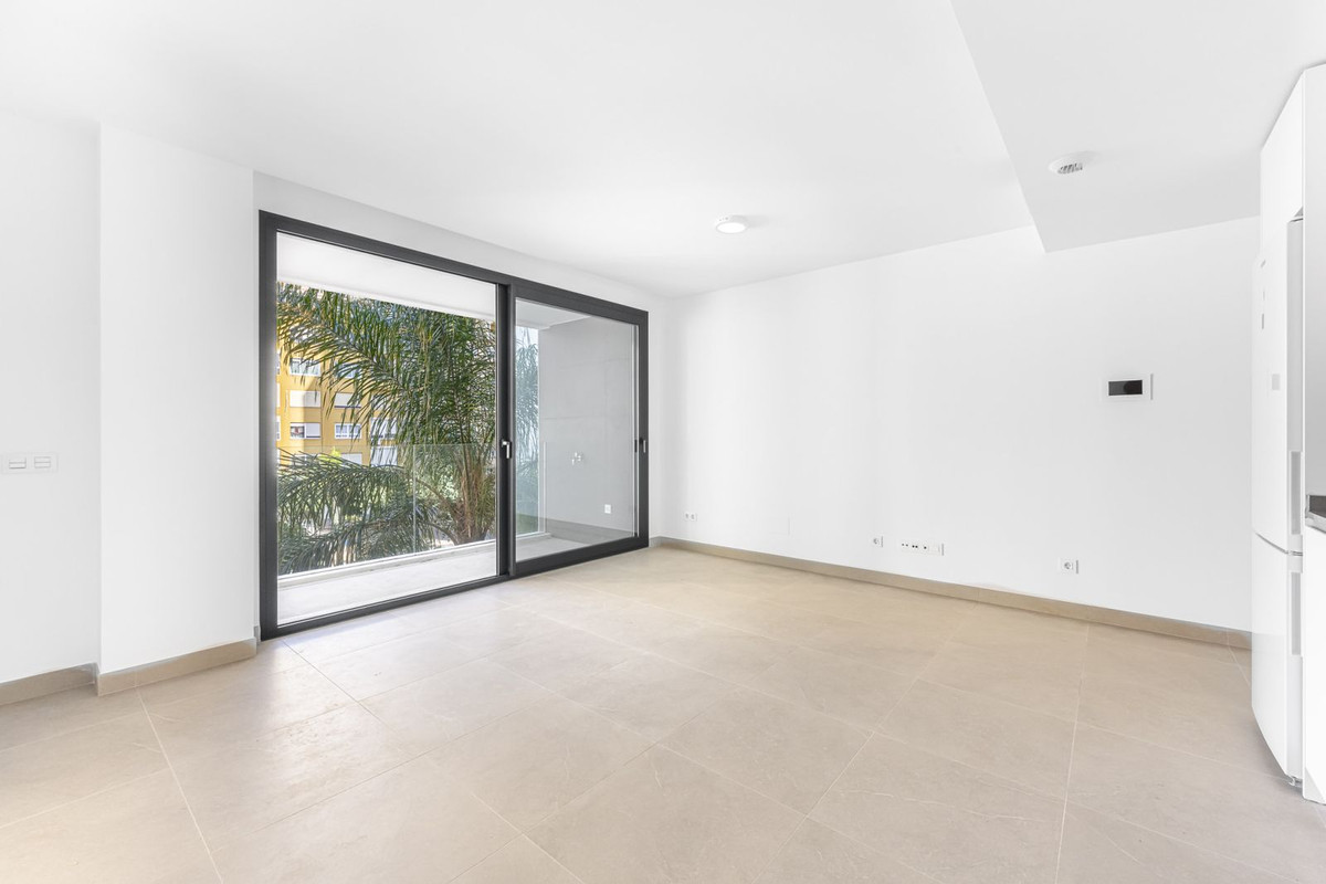 Appartement te koop in Estepona | 2 slaapkamers H5252146