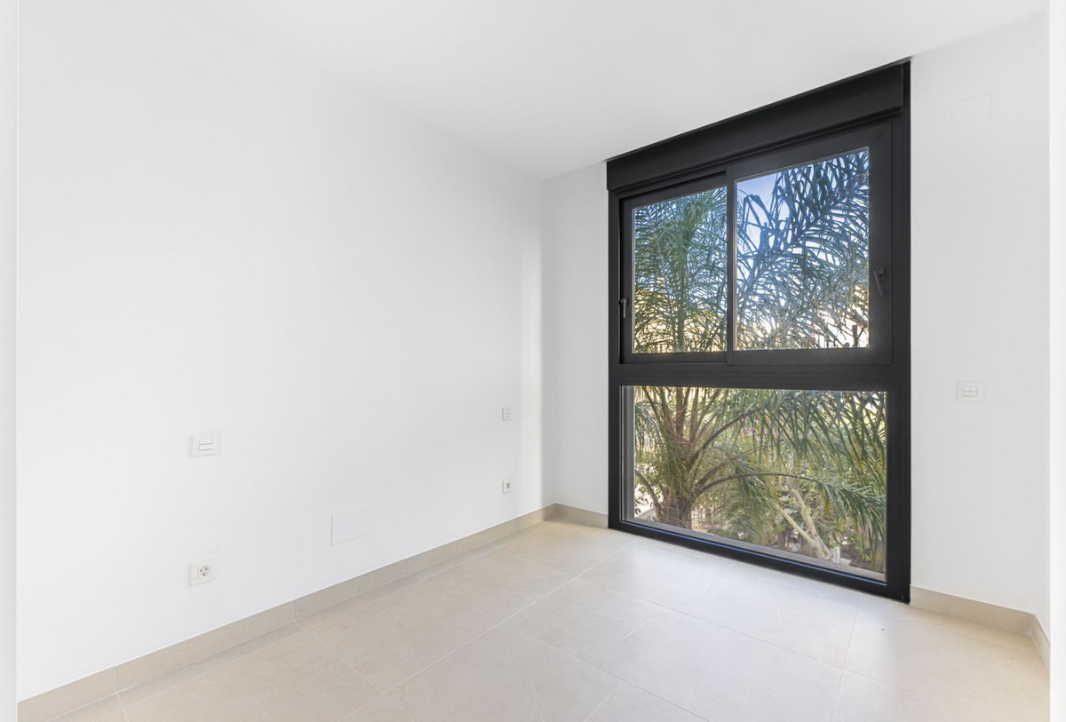 Appartement te koop in Estepona | 2 slaapkamers H5252146