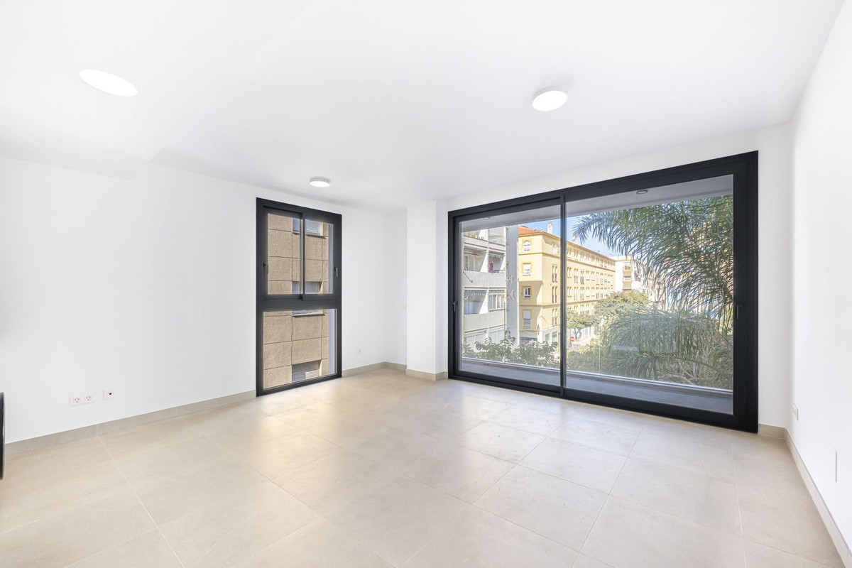 Appartement te koop in Estepona | 2 slaapkamers H5252146