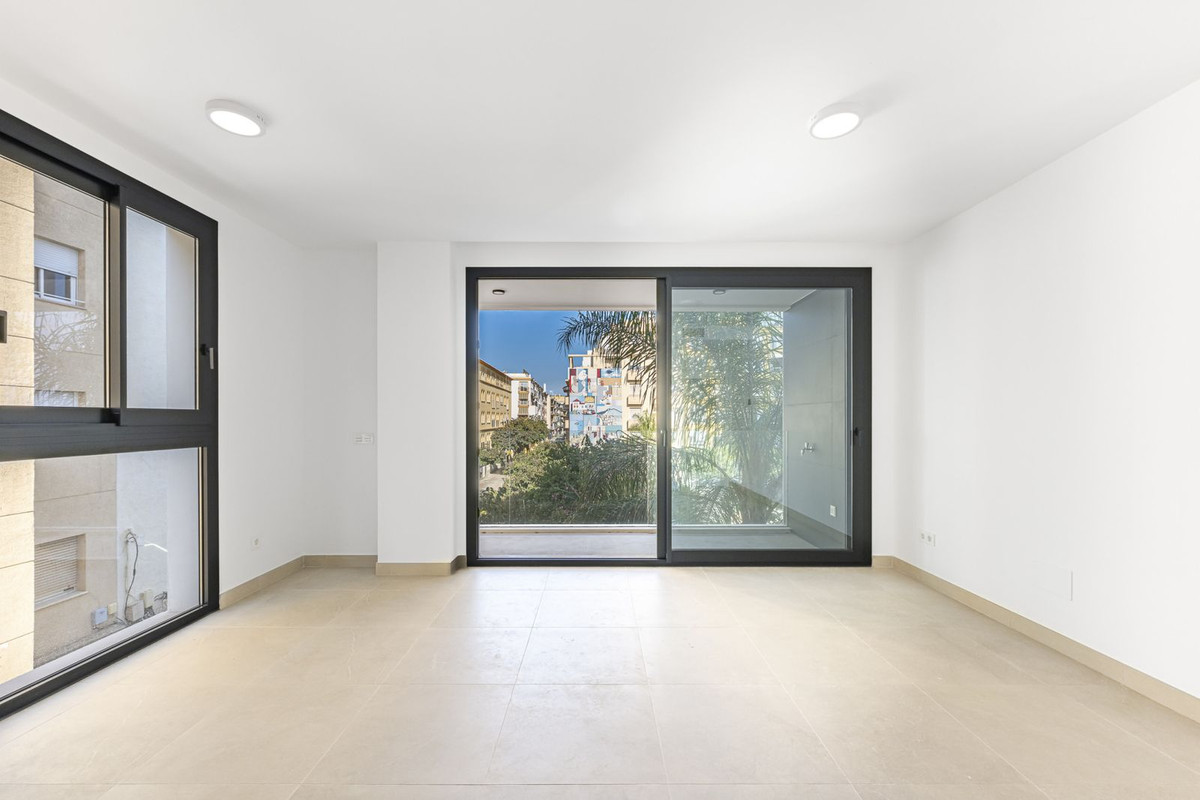 Appartement te koop in Estepona | 2 slaapkamers H5252146