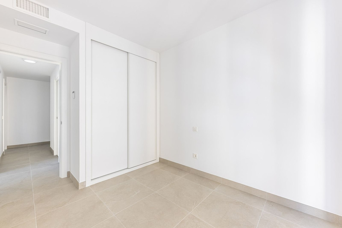 Appartement te koop in Estepona | 2 slaapkamers H5252146