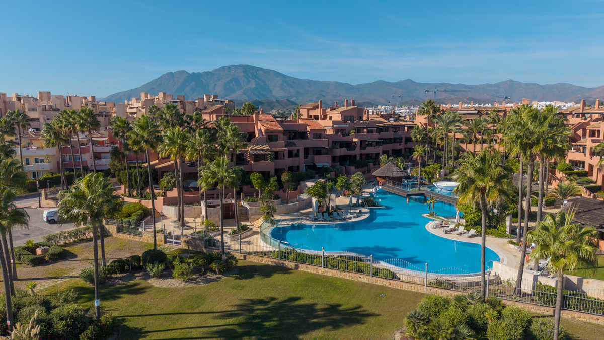 Penthouse te koop in Estepona | 1 slaapkamers H5255689