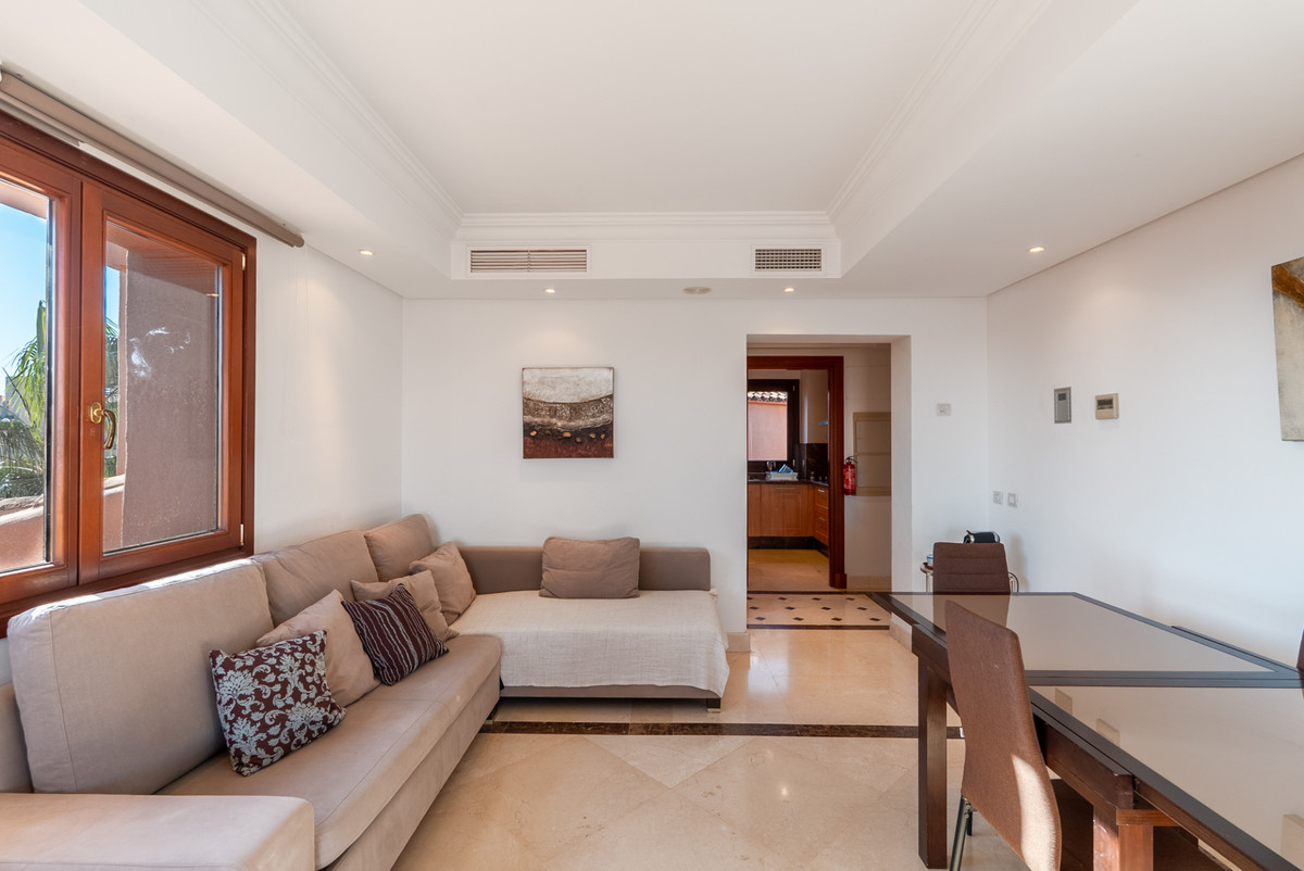 Penthouse te koop in Estepona | 1 slaapkamers H5255689