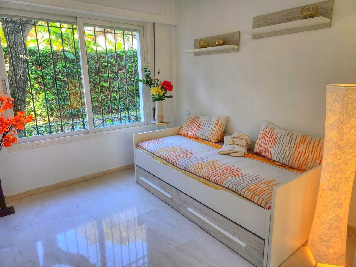 Appartement te koop in Estepona | 2 slaapkamers H5256355