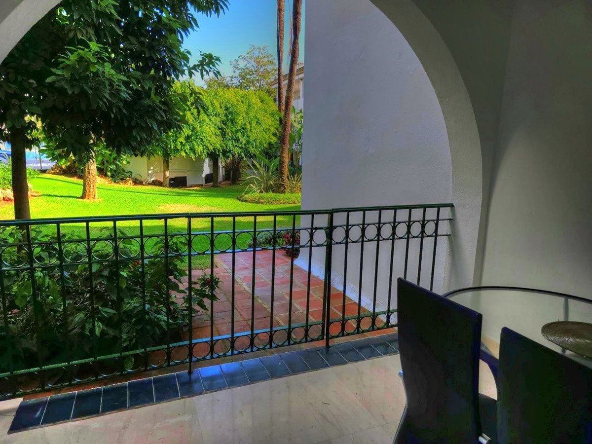 Appartement te koop in Estepona | 2 slaapkamers H5256355