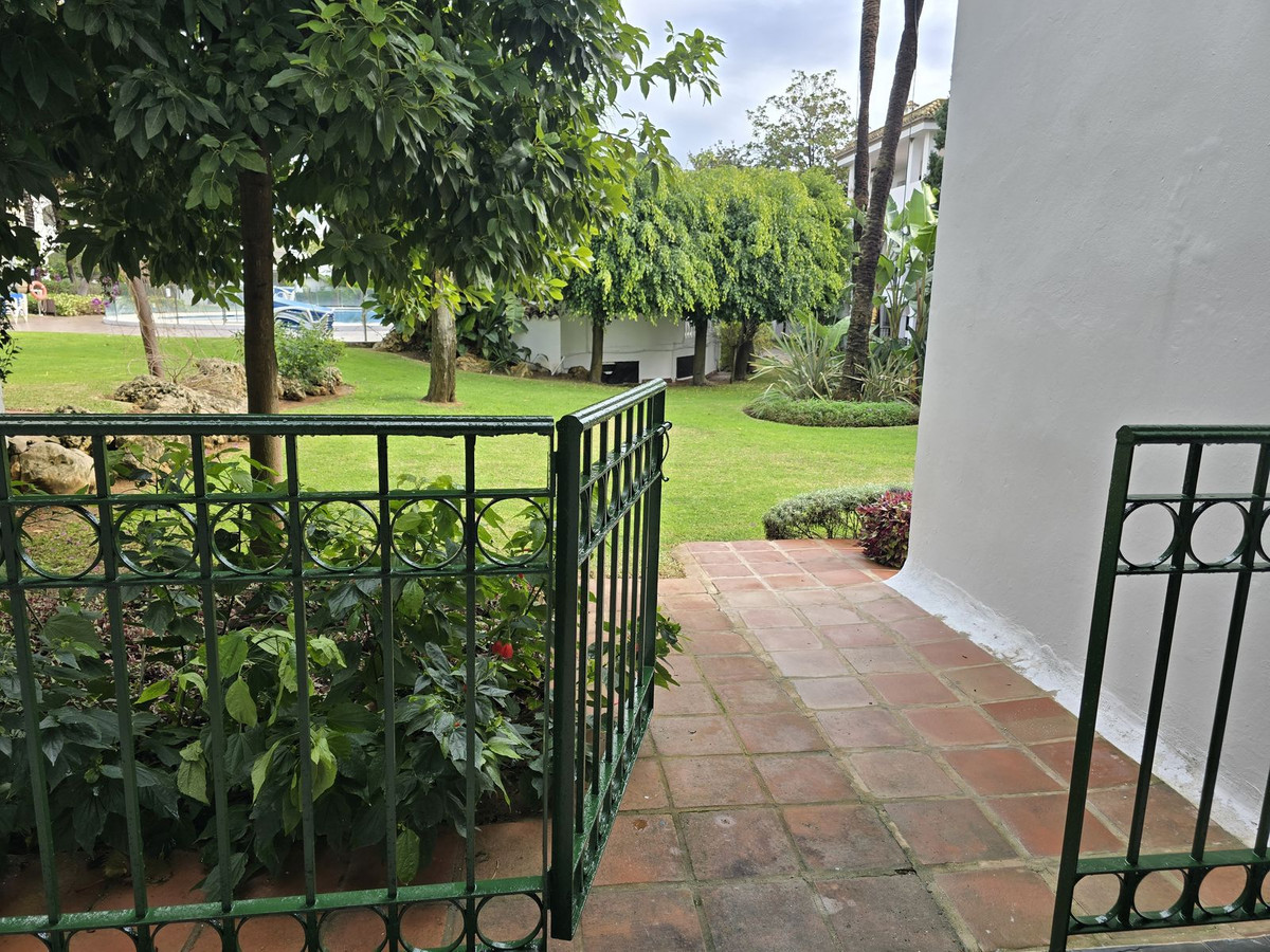 Appartement te koop in Estepona | 2 slaapkamers H5256355