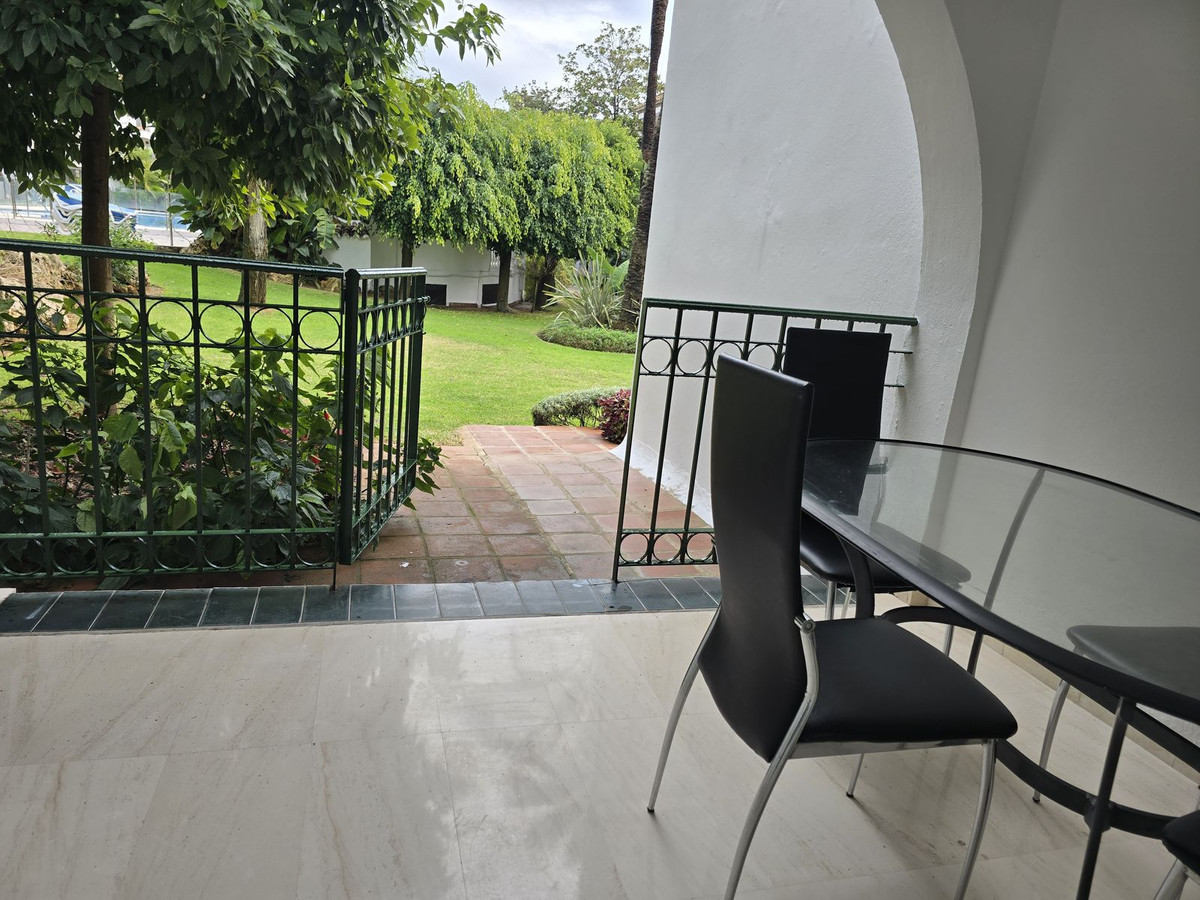 Appartement te koop in Estepona | 2 slaapkamers H5256355