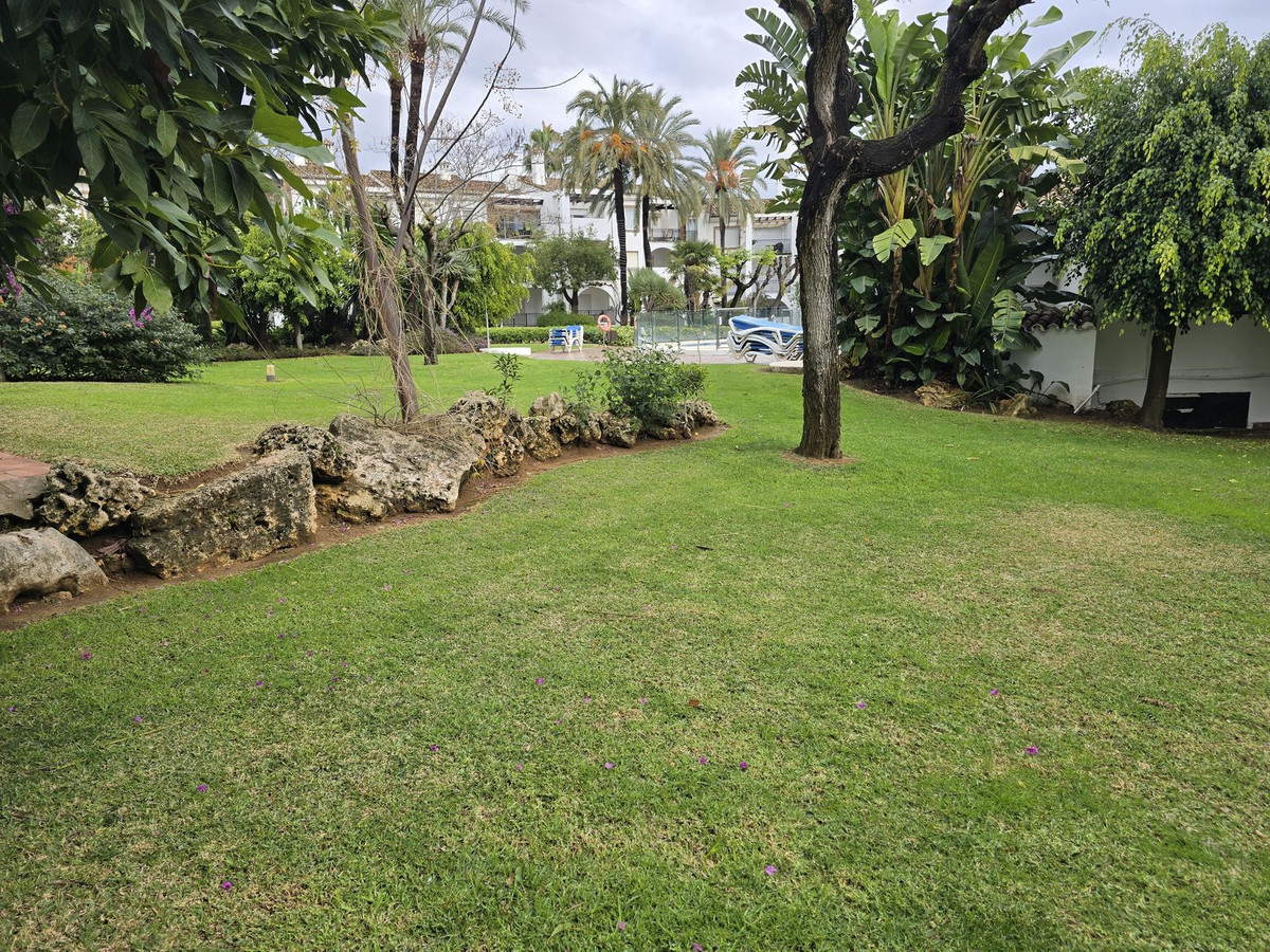 Appartement te koop in Estepona | 2 slaapkamers H5256355