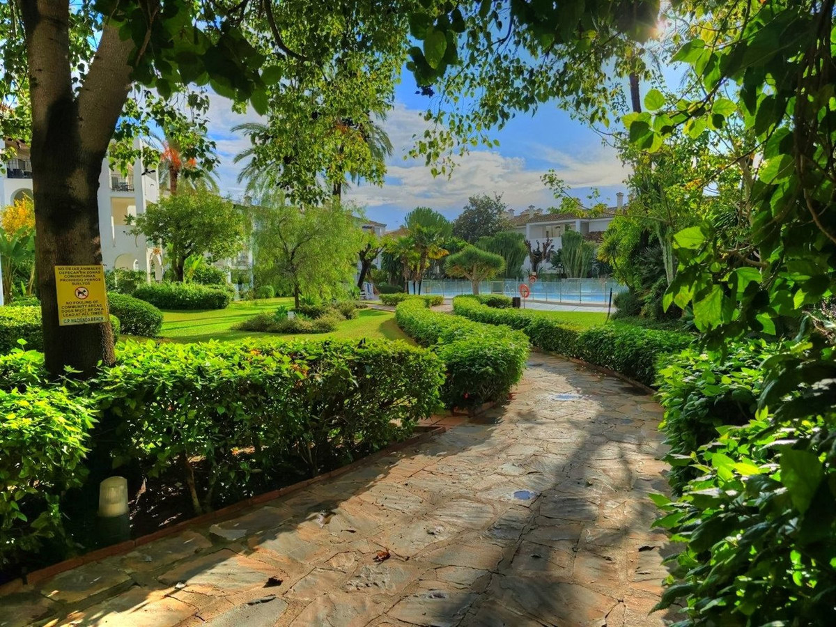 Appartement te koop in Estepona | 2 slaapkamers H5256355