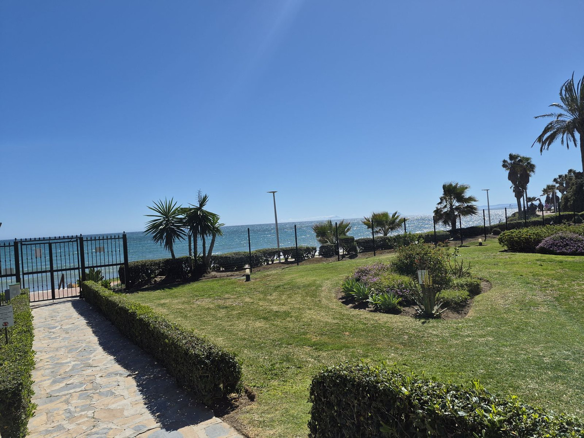 Appartement te koop in Estepona | 2 slaapkamers H5256355