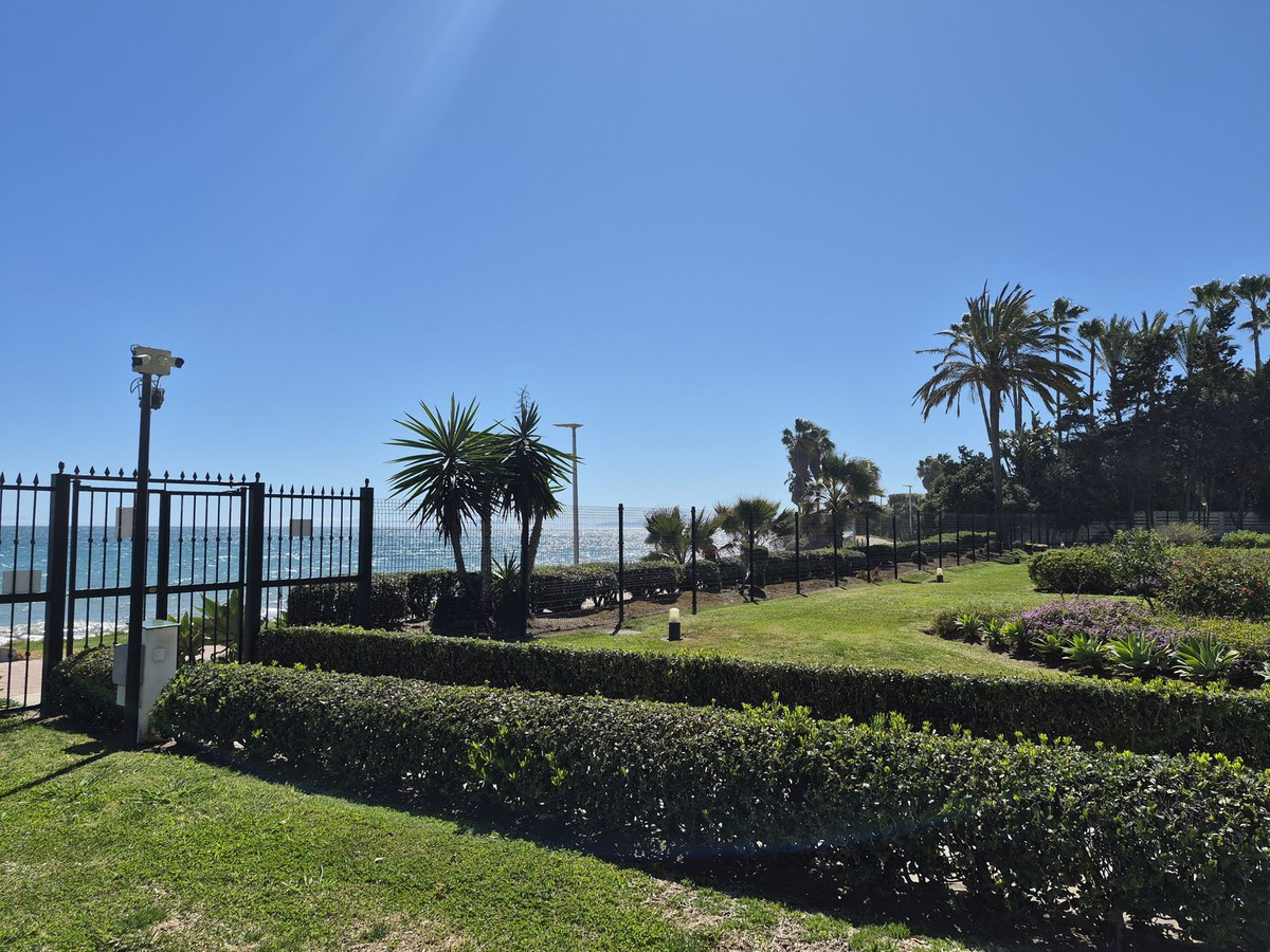 Appartement te koop in Estepona | 2 slaapkamers H5256355