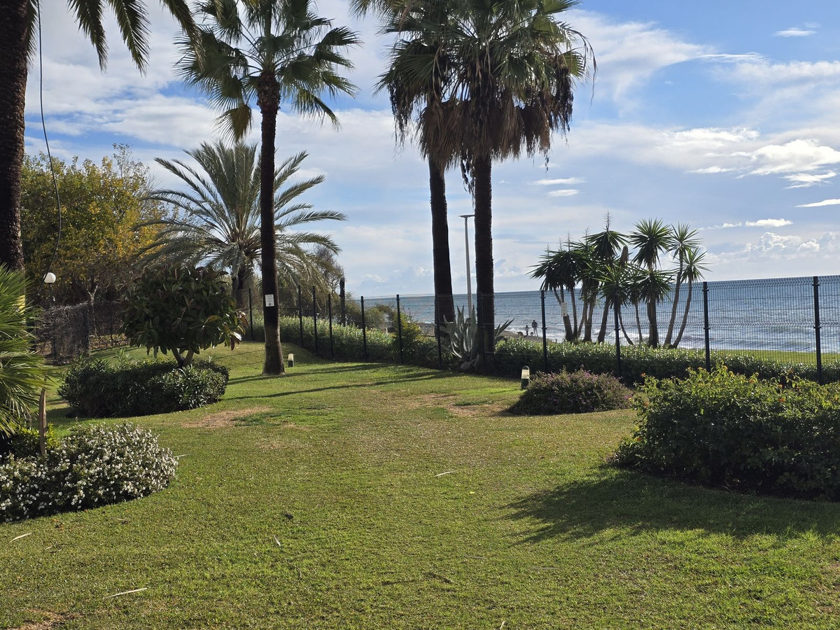 Appartement te koop in Estepona | 2 slaapkamers H5256355