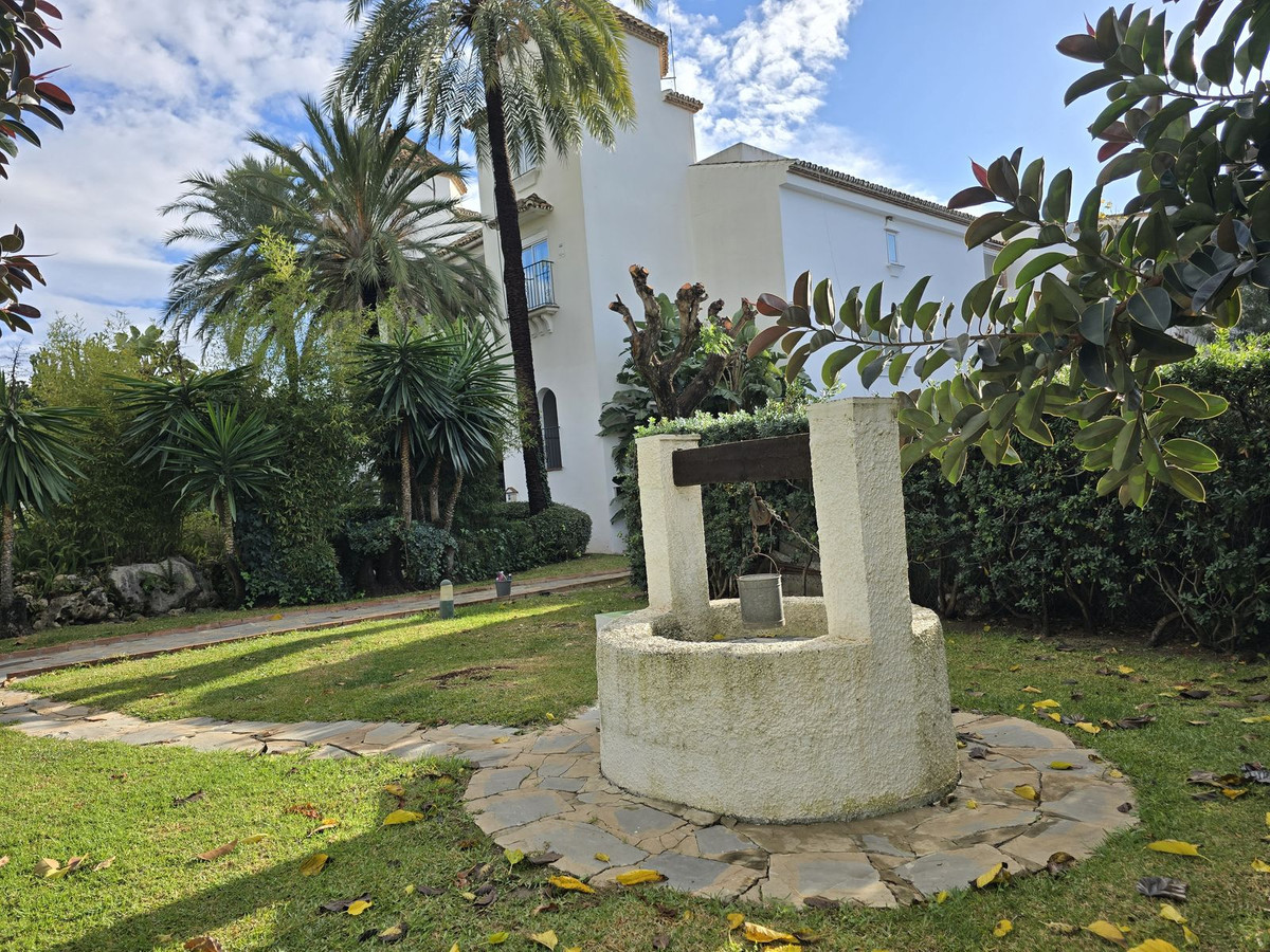 Appartement te koop in Estepona | 2 slaapkamers H5256355