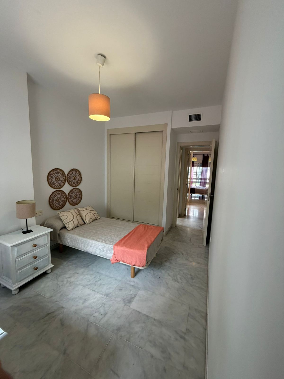 Appartement te koop in Estepona | 4 slaapkamers H5261071