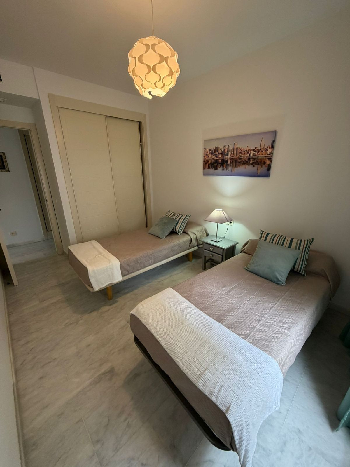 Appartement te koop in Estepona | 4 slaapkamers H5261071