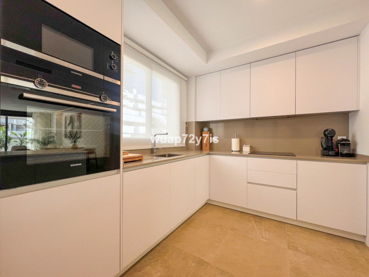 Appartement te koop in Estepona | 4 slaapkamers H5261176