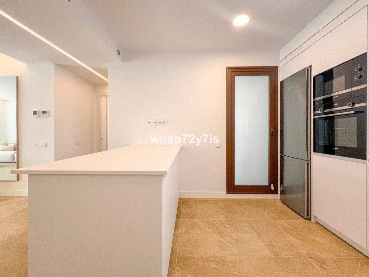 Appartement te koop in Estepona | 4 slaapkamers H5261176