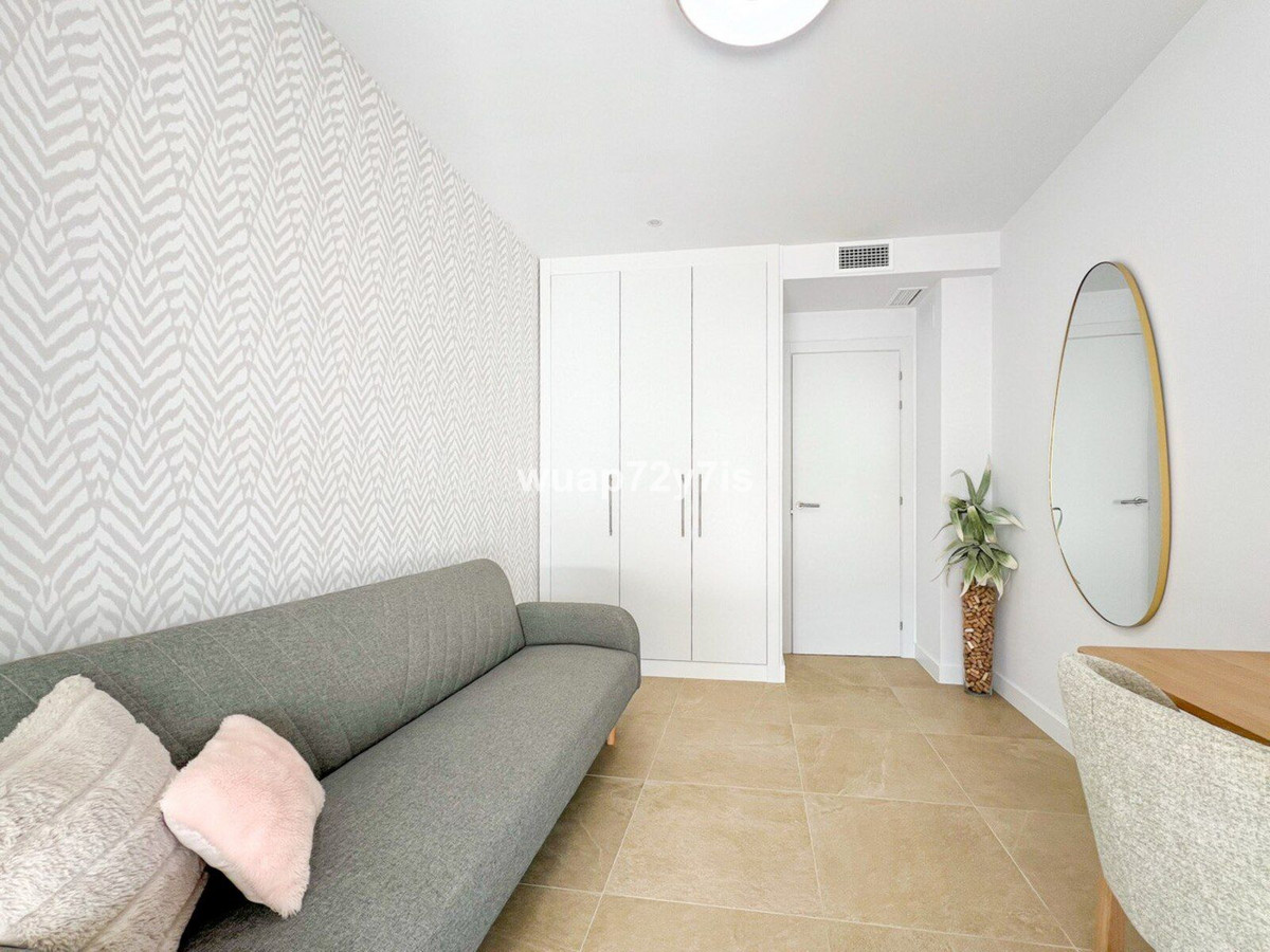 Appartement te koop in Estepona | 4 slaapkamers H5261176