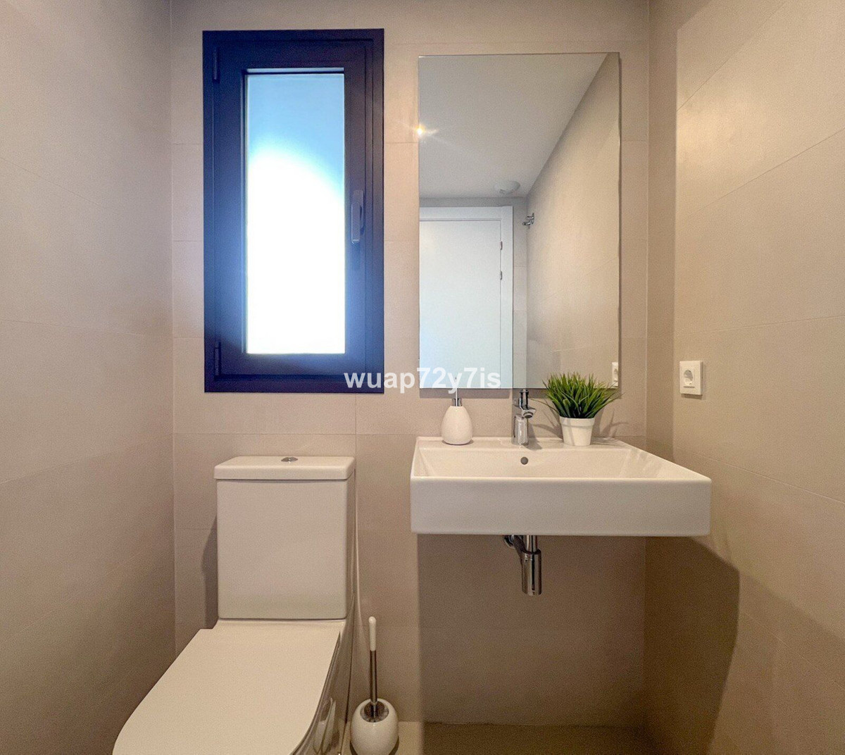 Appartement te koop in Estepona | 4 slaapkamers H5261176