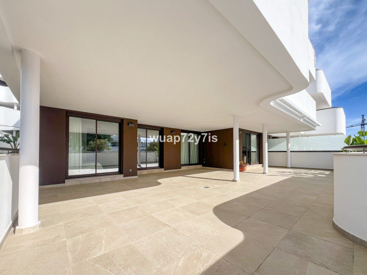 Appartement te koop in Estepona | 4 slaapkamers H5261176