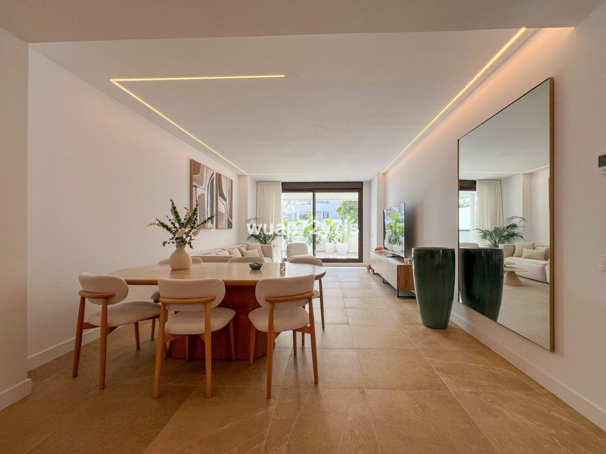 Appartement te koop in Estepona | 4 slaapkamers H5261176