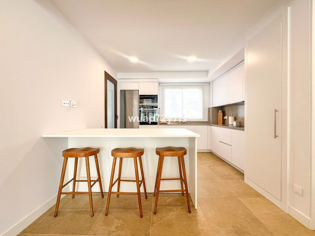 Appartement te koop in Estepona | 4 slaapkamers H5261176