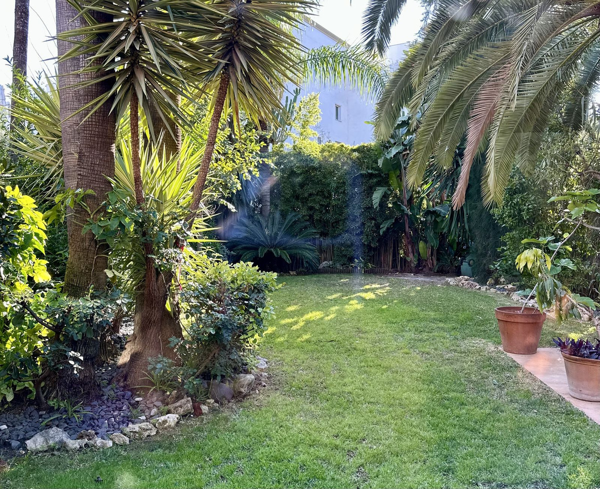 Appartement te koop in Estepona | 4 slaapkamers H5261461