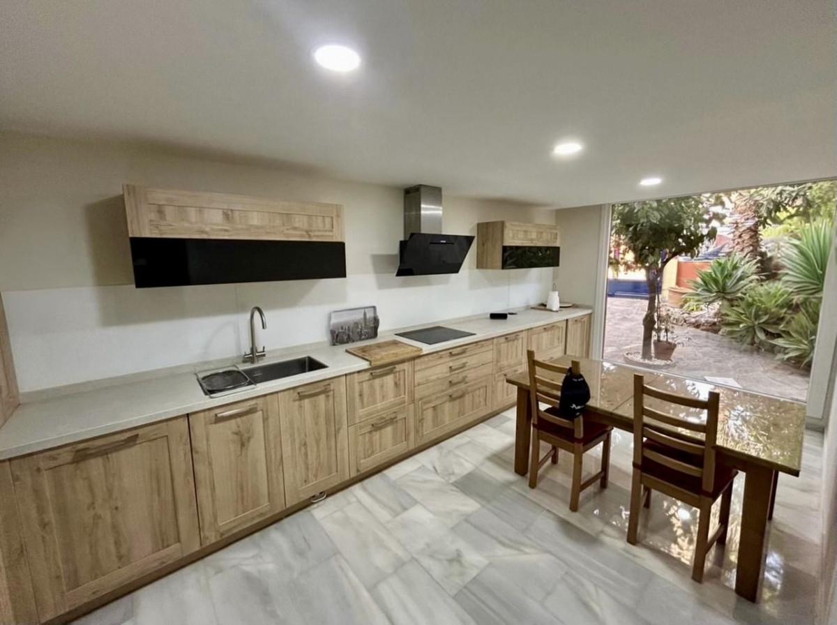 Appartement te koop in Estepona | 4 slaapkamers H5261461