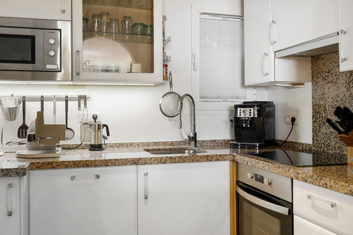 Appartement te koop in Estepona | 2 slaapkamers H5263582