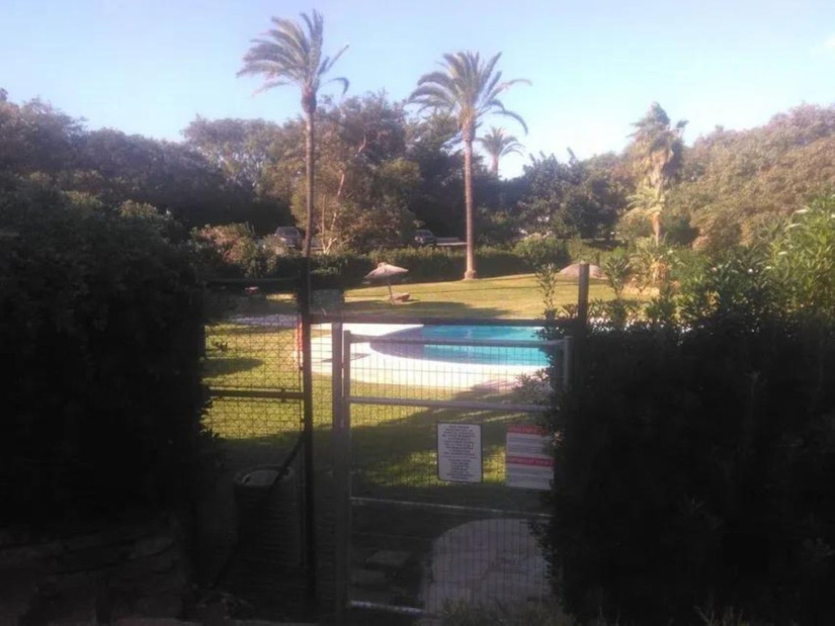 Appartement te koop in Estepona | 1 slaapkamers H5263834