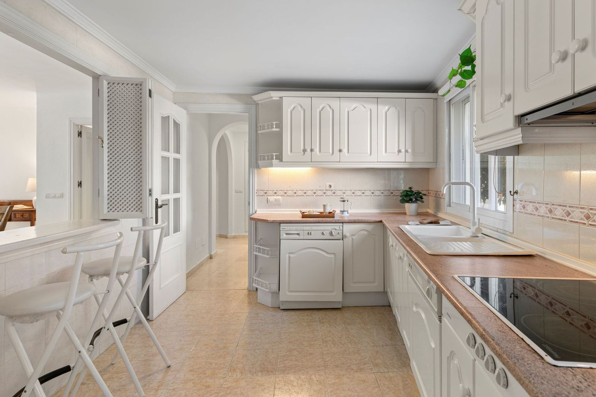 Duplex te koop in Estepona | 3 slaapkamers H5265277