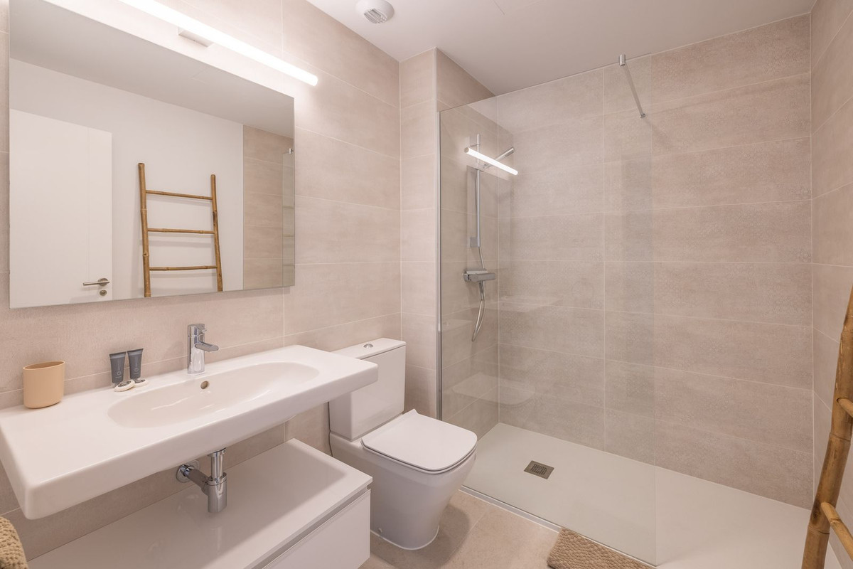 Appartement te koop in Estepona | 2 slaapkamers H5265280