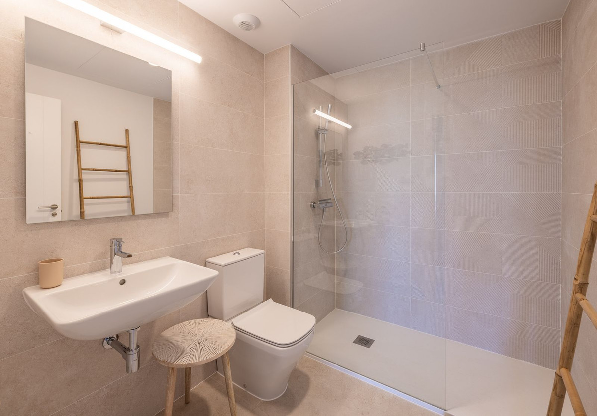 Appartement te koop in Estepona | 2 slaapkamers H5265280