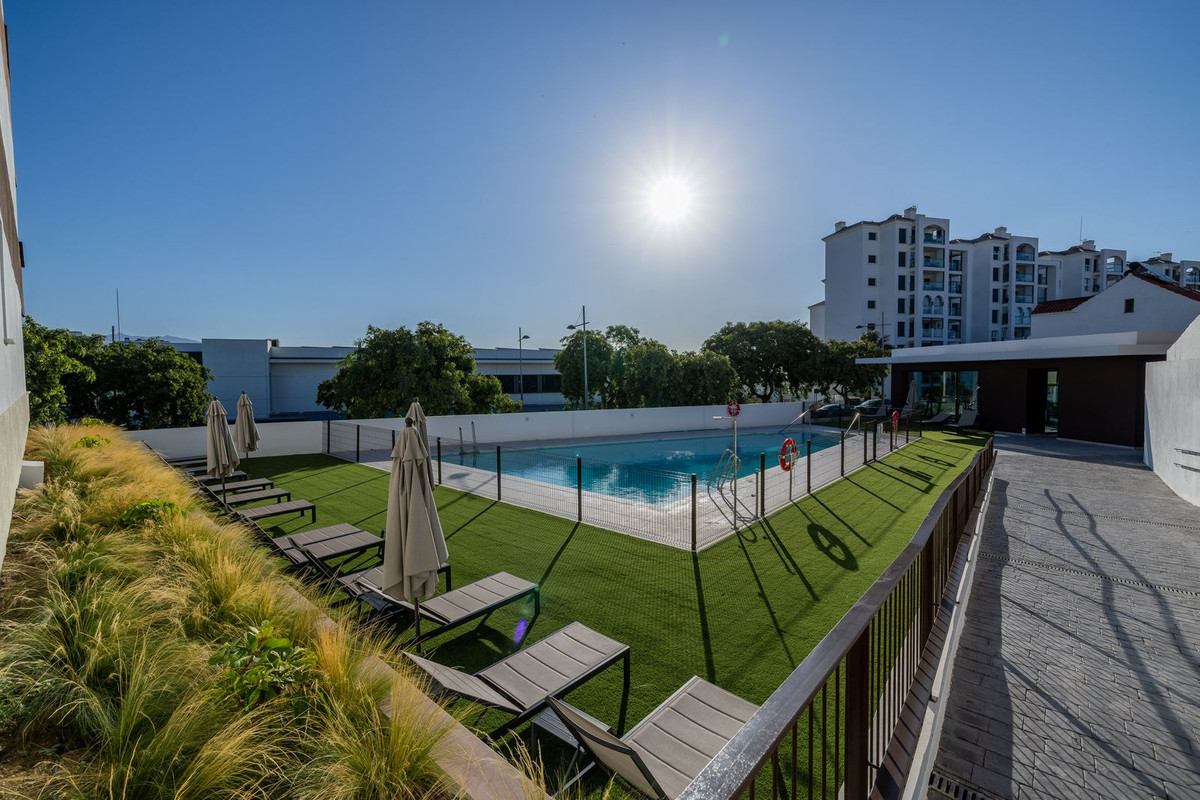 Appartement te koop in Estepona | 2 slaapkamers H5265280