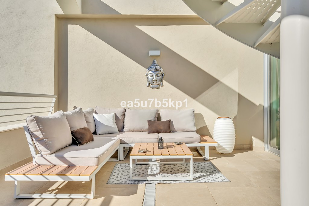 Penthouse te koop in Estepona | 2 slaapkamers H5265760